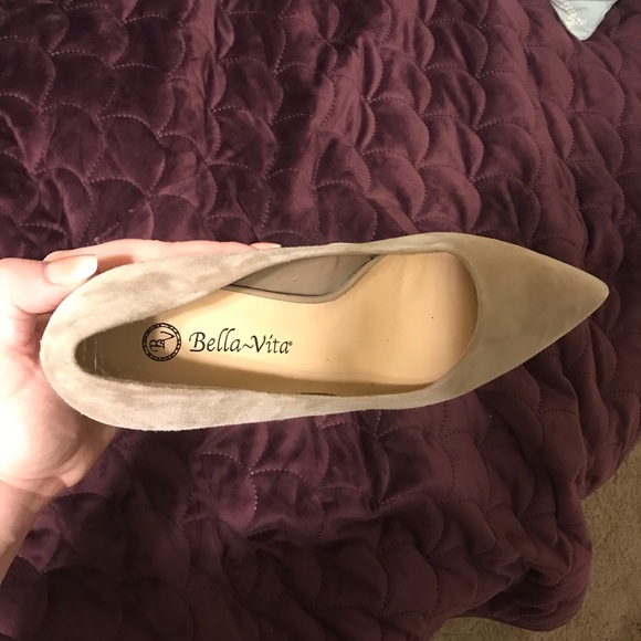 Bella vita nude/tan heels - Picture 2 of 6